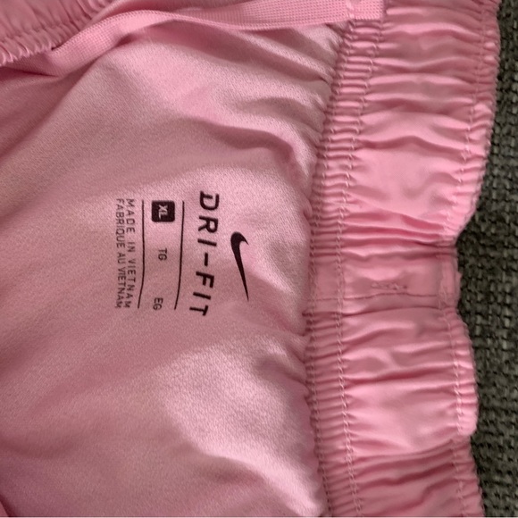 Nike Running Shorts - Picture 2 of 2